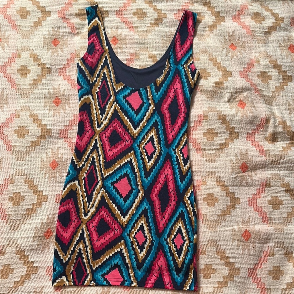 Colorful Geometric Pattern Dress - Picture 3 of 4